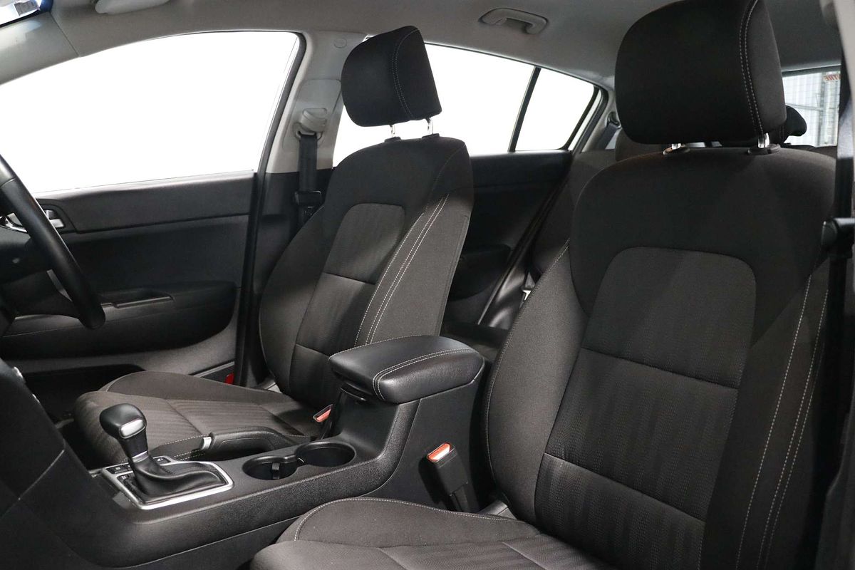 2020 Kia Sportage S QL