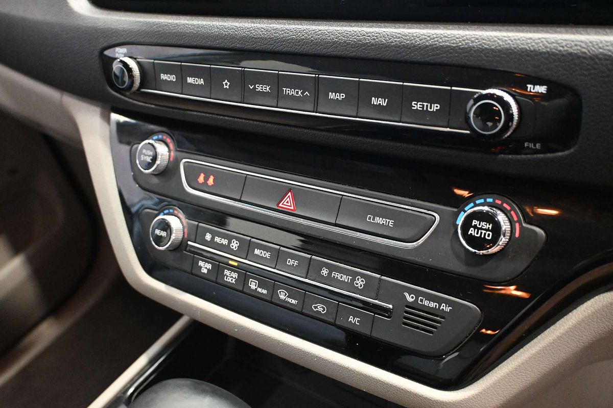 2019 Kia Carnival Si YP