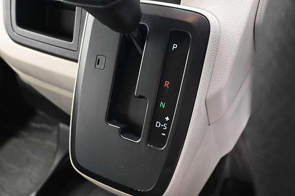 2021 Toyota Hiace GDH320R