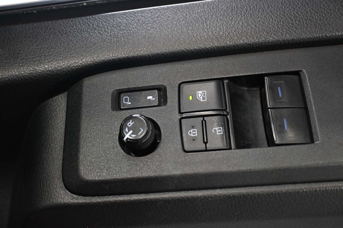 2021 Toyota Hiace GDH320R