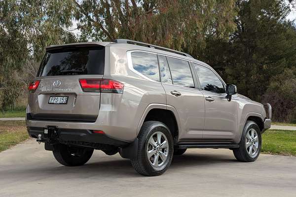 2022 Toyota Landcruiser VX FJA300R