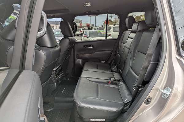 2022 Toyota Landcruiser VX FJA300R
