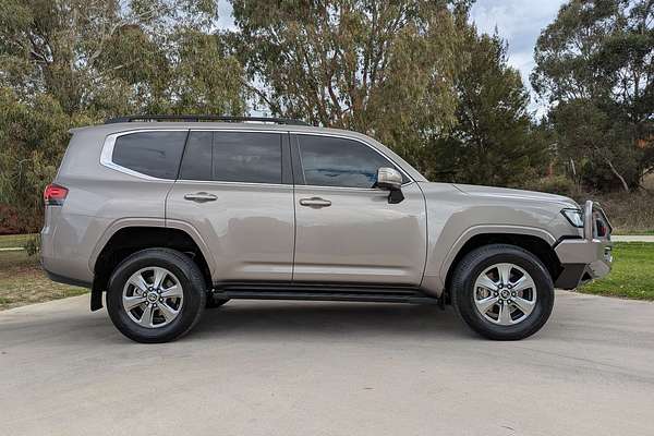 2022 Toyota Landcruiser VX FJA300R
