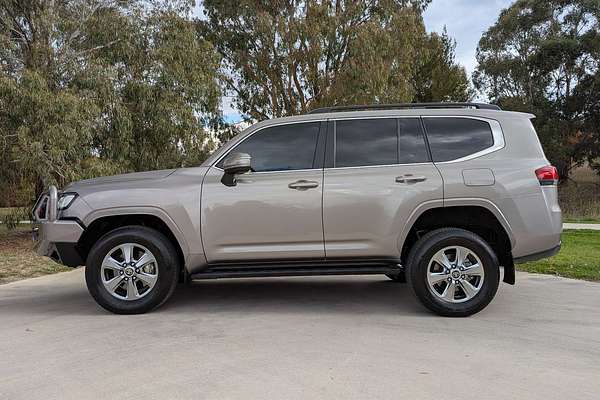 2022 Toyota Landcruiser VX FJA300R