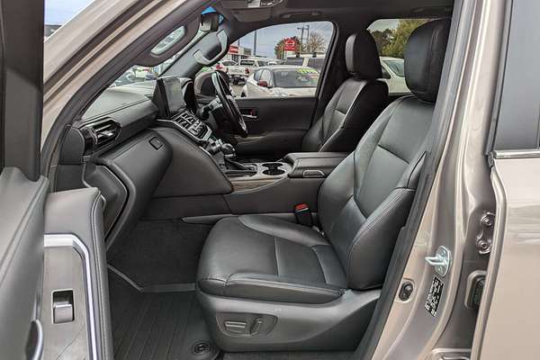 2022 Toyota Landcruiser VX FJA300R