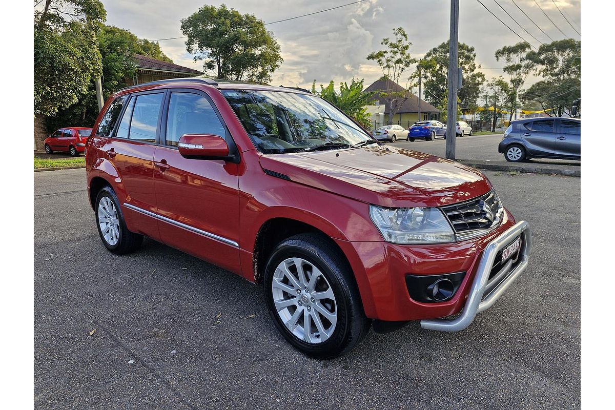 2012 Suzuki Grand Vitara Prestige JB