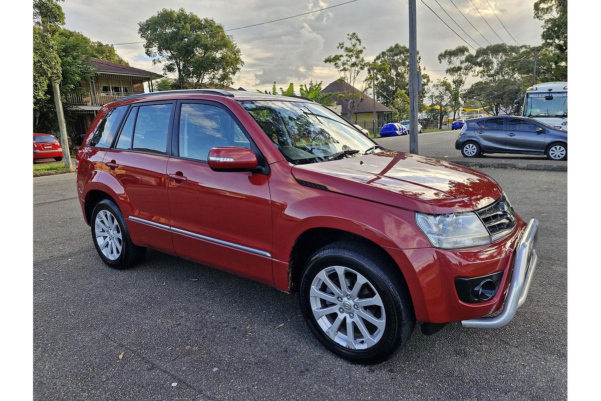 2012 Suzuki Grand Vitara Prestige JB