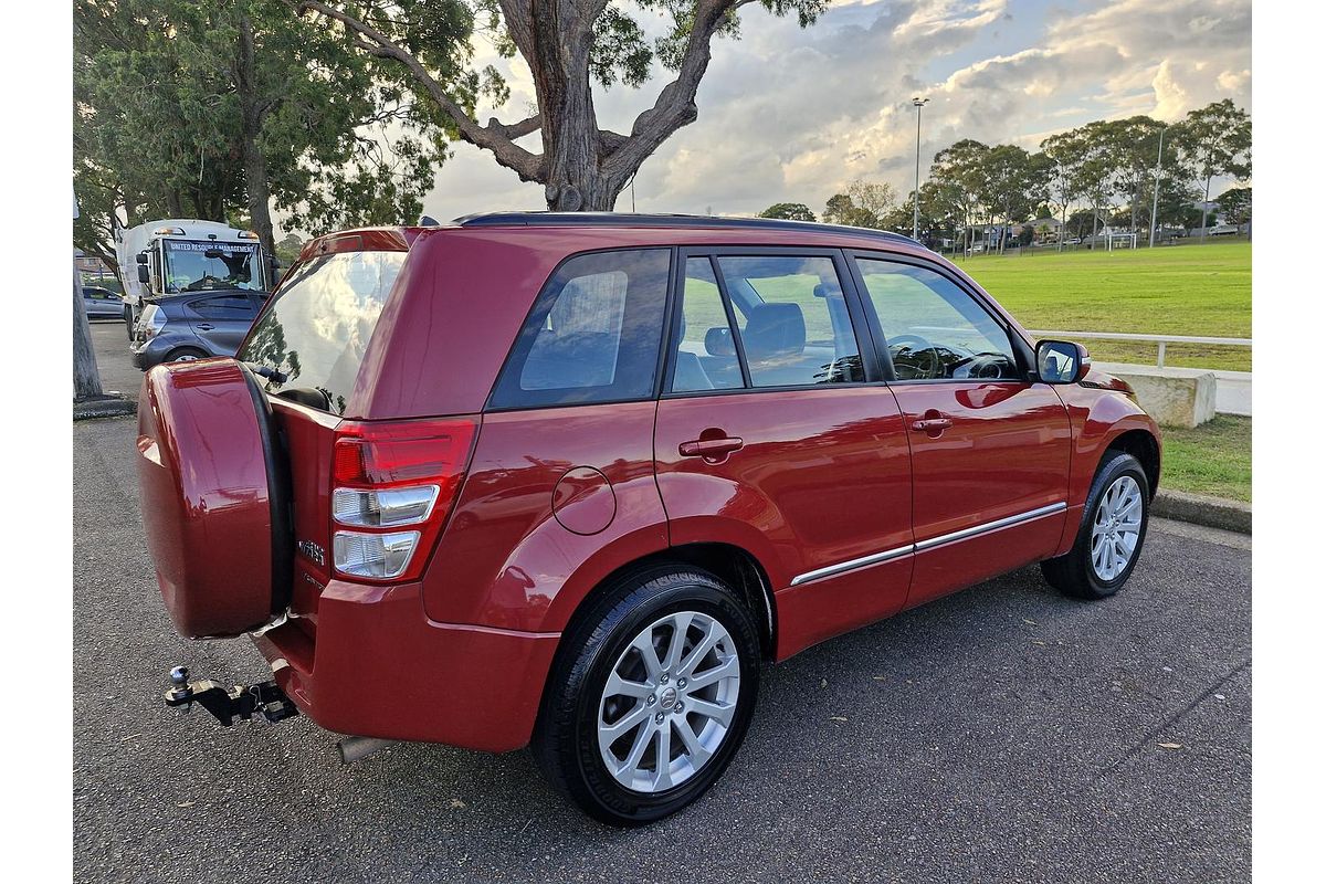 2012 Suzuki Grand Vitara Prestige JB
