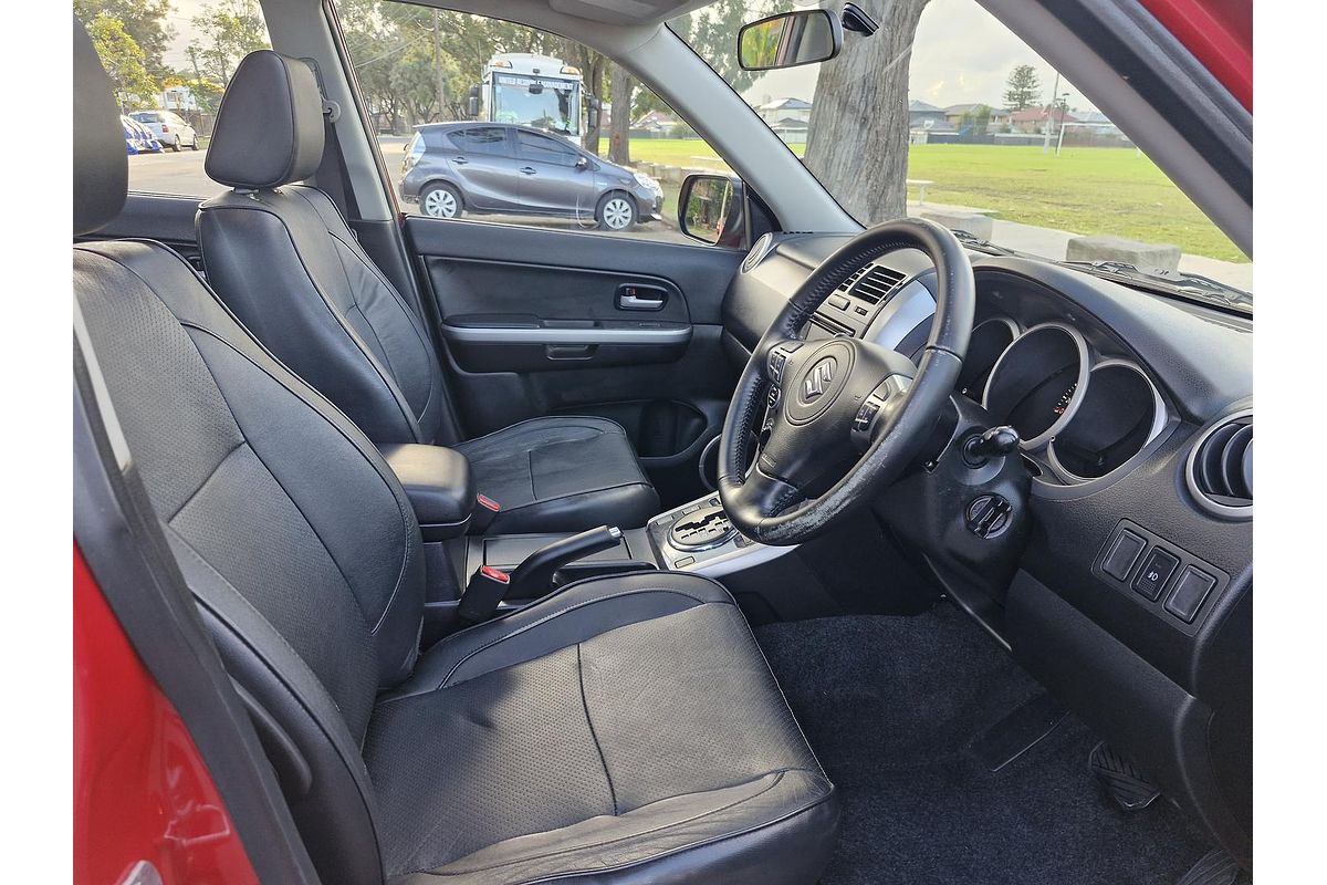 2012 Suzuki Grand Vitara Prestige JB