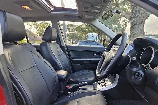 2012 Suzuki Grand Vitara Prestige JB