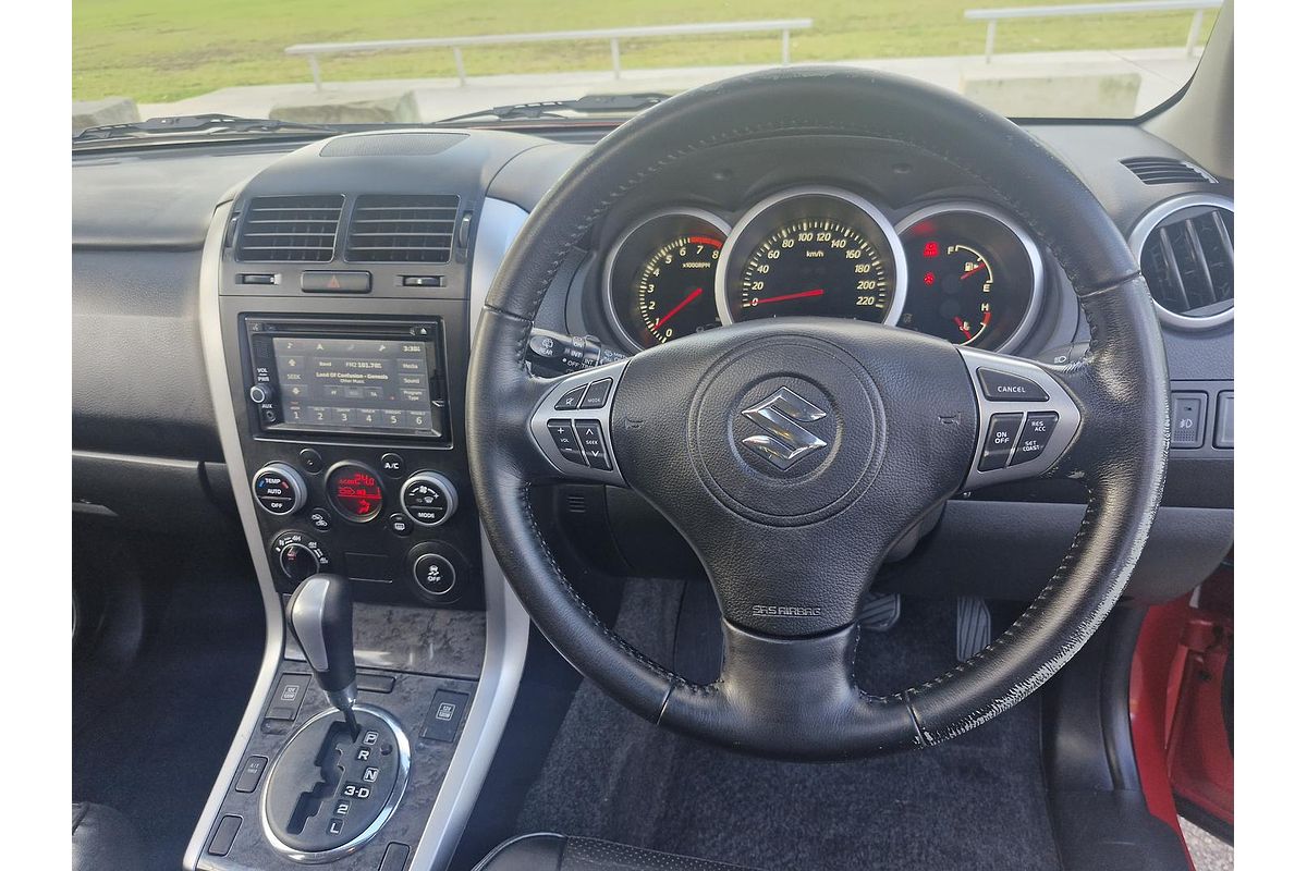 2012 Suzuki Grand Vitara Prestige JB