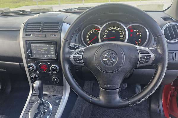 2012 Suzuki Grand Vitara Prestige JB