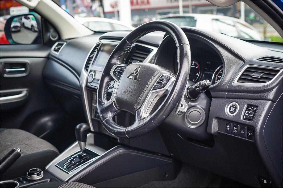 2020 Mitsubishi Triton GLS MR 4X4