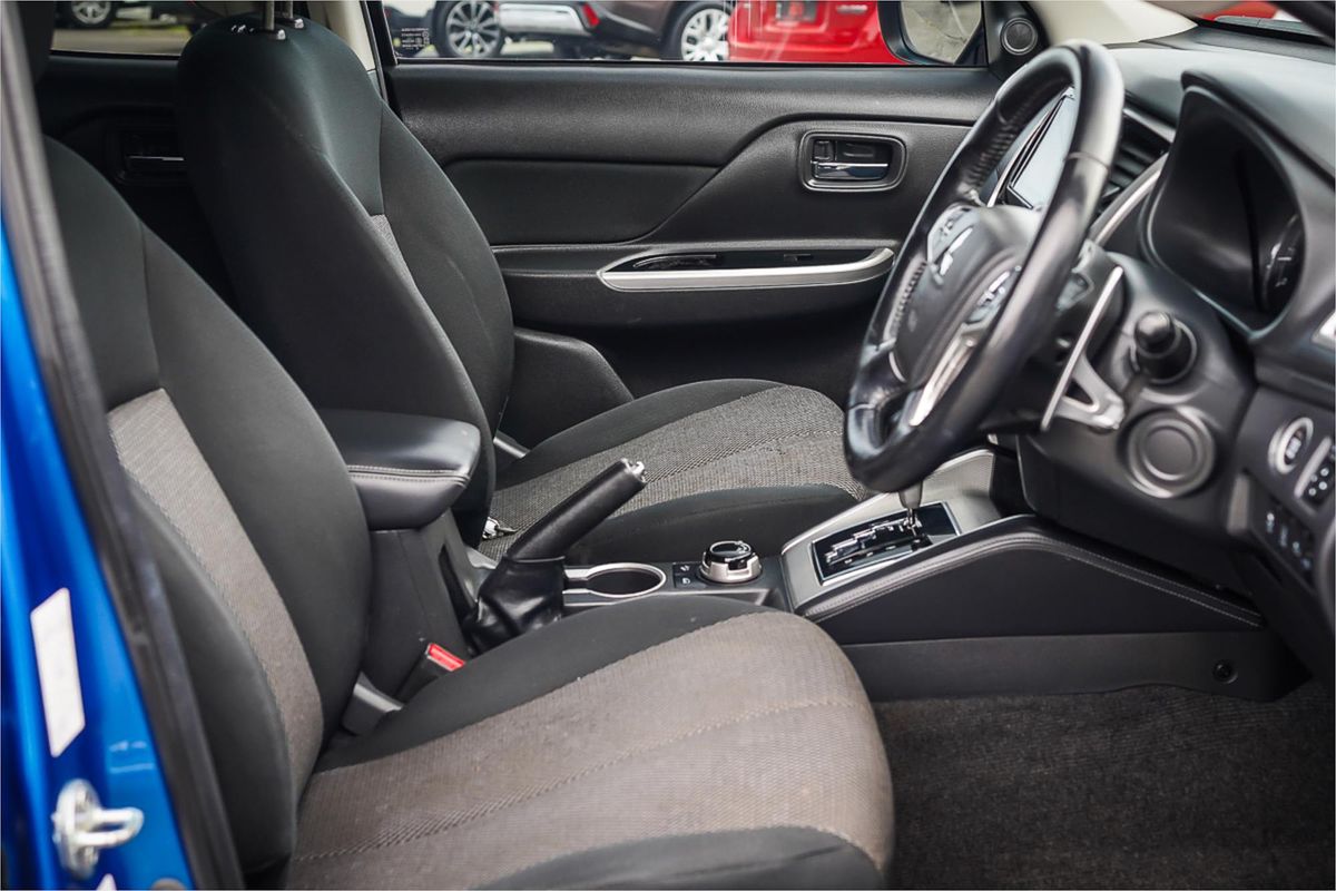 2020 Mitsubishi Triton GLS MR 4X4