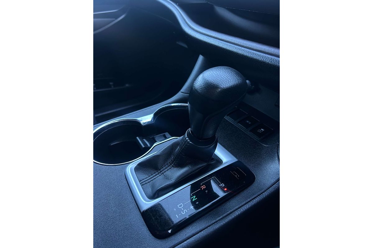 2017 Toyota Kluger GX GSU50R