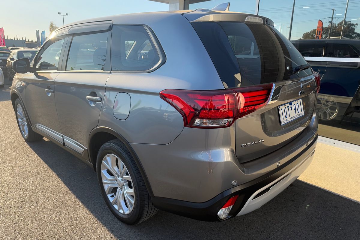 2021 Mitsubishi Outlander ES ZL