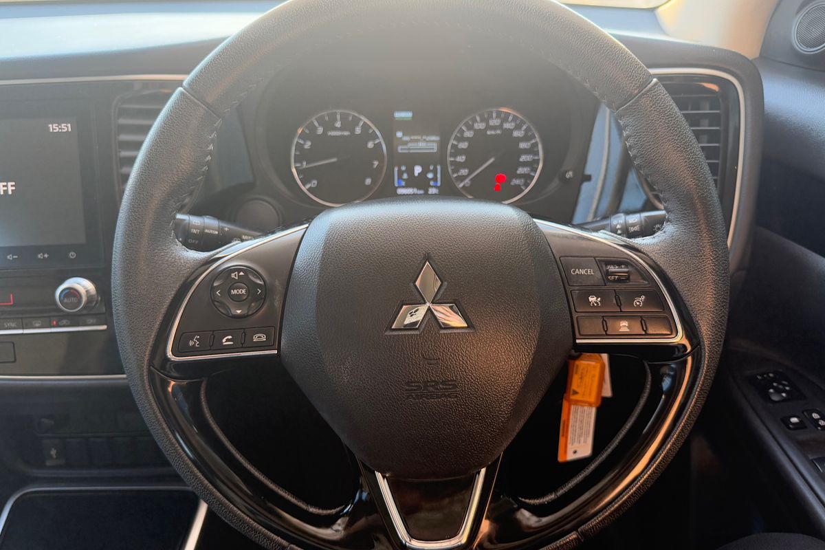 2021 Mitsubishi Outlander ES ZL