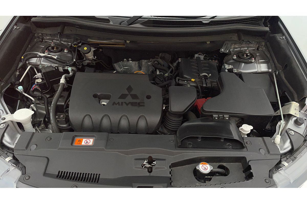 2021 Mitsubishi Outlander ES ZL