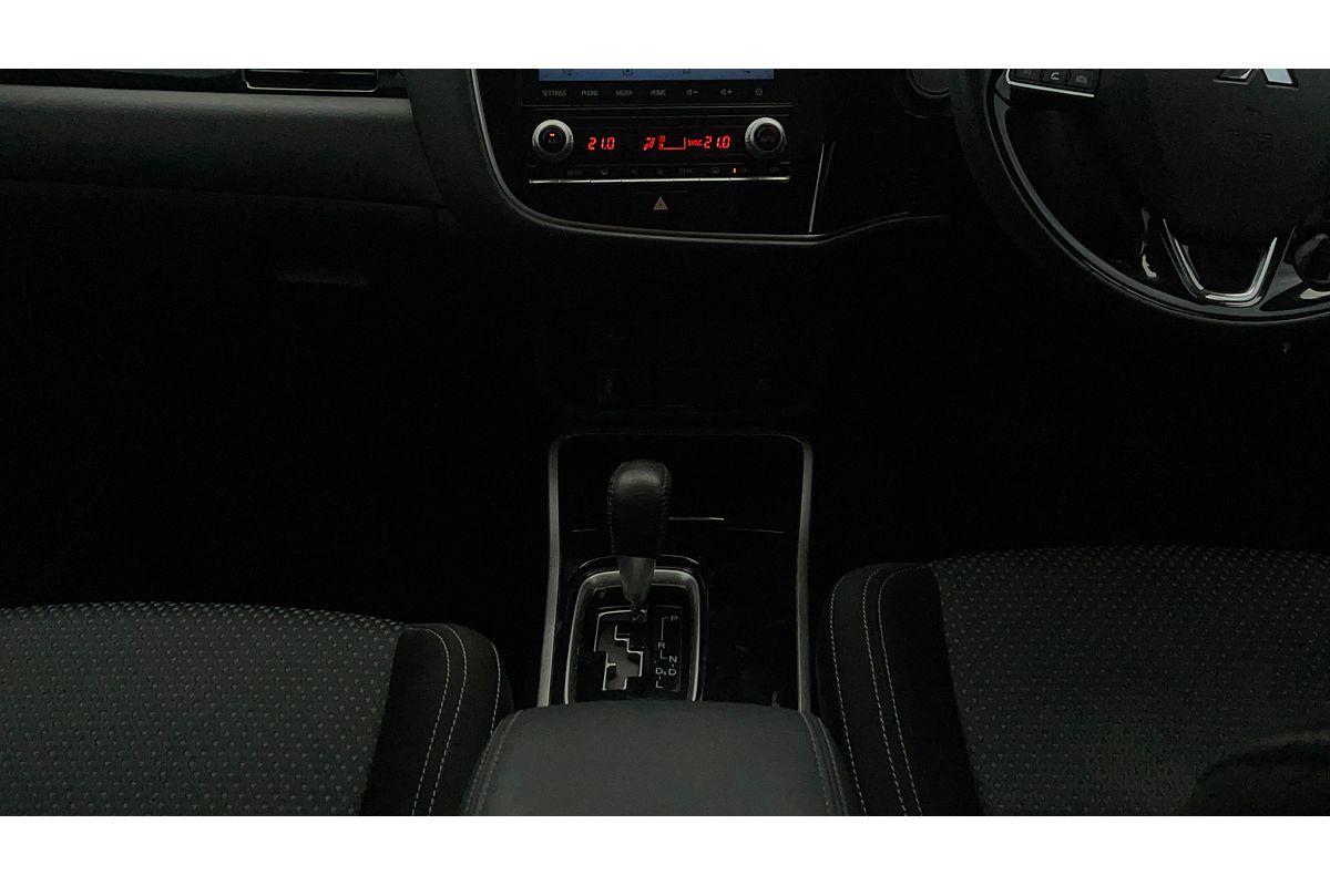 2021 Mitsubishi Outlander ES ZL
