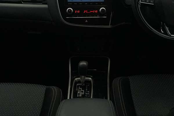 2021 Mitsubishi Outlander ES ZL