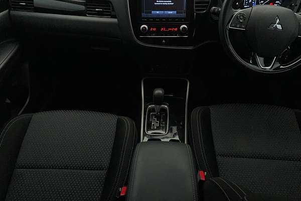 2021 Mitsubishi Outlander ES ZL