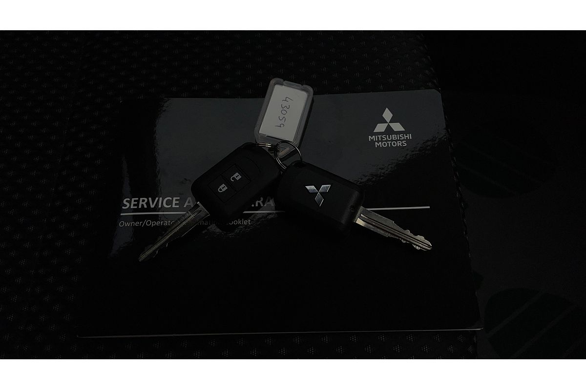 2021 Mitsubishi Outlander ES ZL