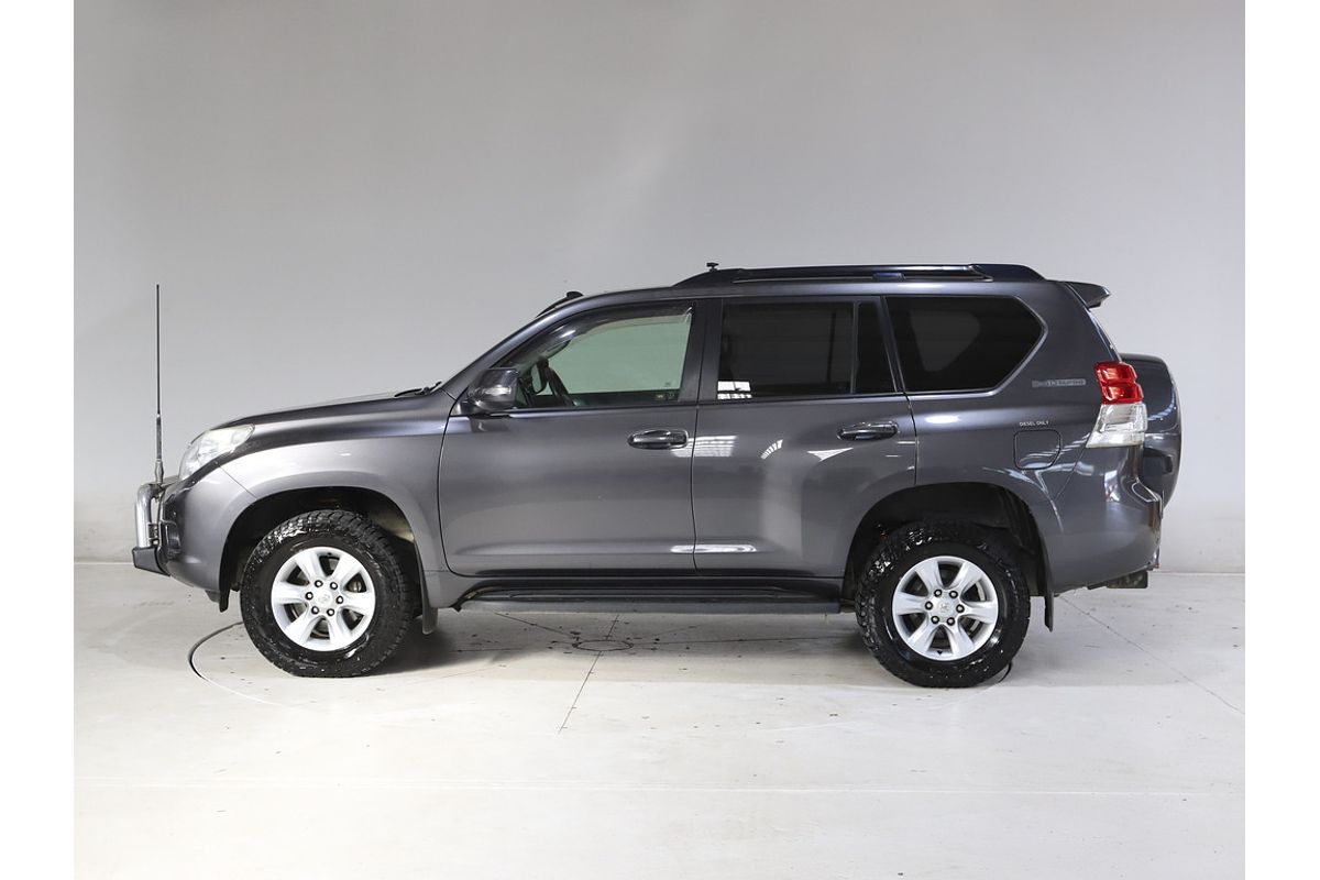 Prado SE 3.0L T Diesel Automatic Wagon 4C20300 001