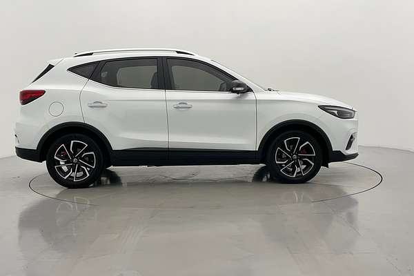 2023 MG ZST Essence