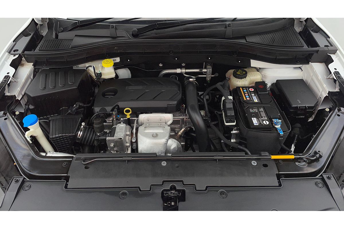 2023 MG ZST Essence