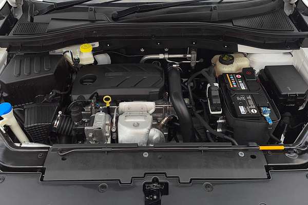 2023 MG ZST Essence