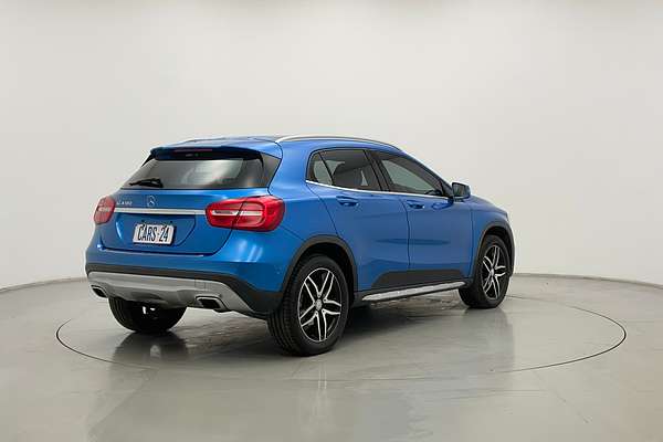 2016 Mercedes-Benz GLA-Class GLA180 X156