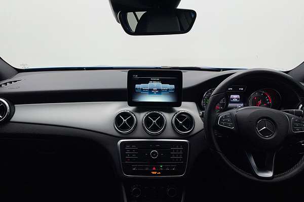 2016 Mercedes-Benz GLA-Class GLA180 X156