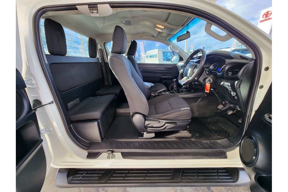 2019 Toyota Hilux SR GUN126R 4X4