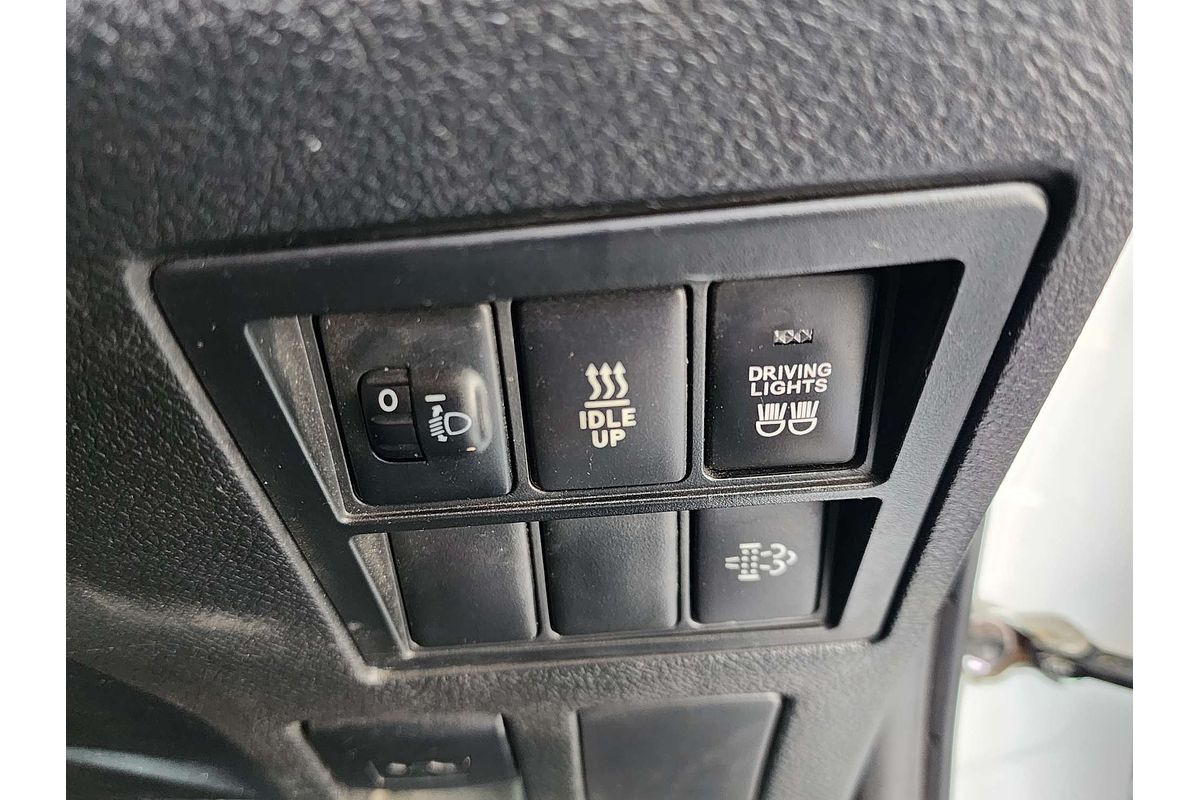 2019 Toyota Hilux SR GUN126R 4X4
