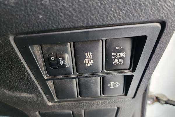 2019 Toyota Hilux SR GUN126R 4X4