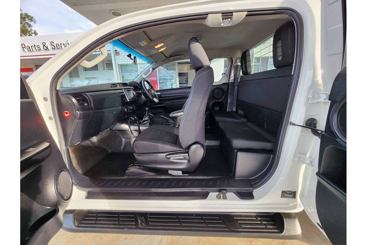 2019 Toyota Hilux SR GUN126R 4X4