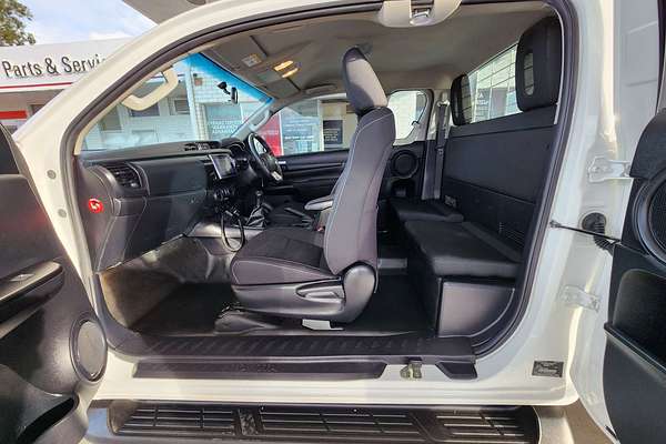 2019 Toyota Hilux SR GUN126R 4X4