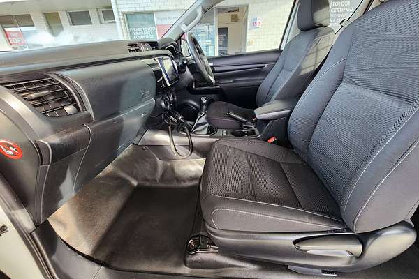 2019 Toyota Hilux SR GUN126R 4X4