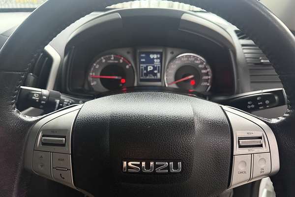 2015 Isuzu MU-X LS-M