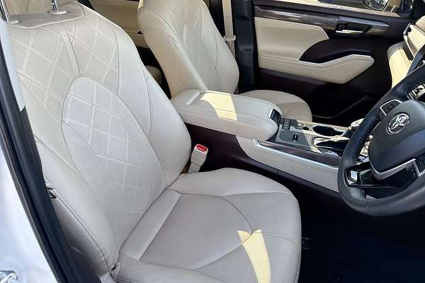 2022 Toyota Kluger Grande AXUH78R