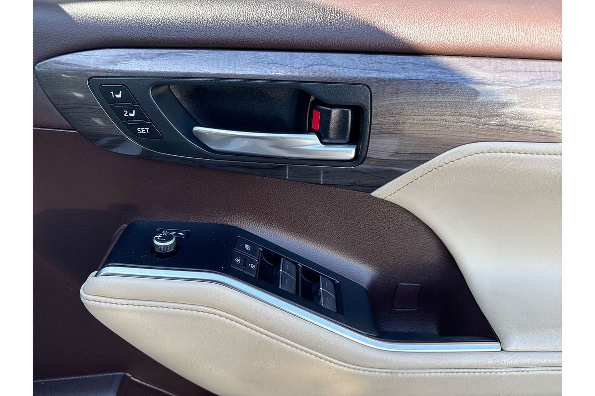 2022 Toyota Kluger Grande AXUH78R