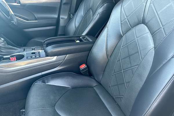 2023 Toyota Kluger Grande TXUA70R