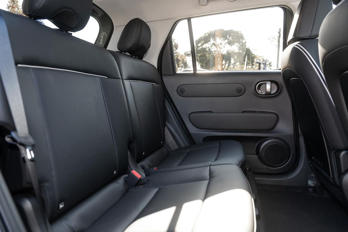 2025 Hyundai INSTER Cross AX.V1