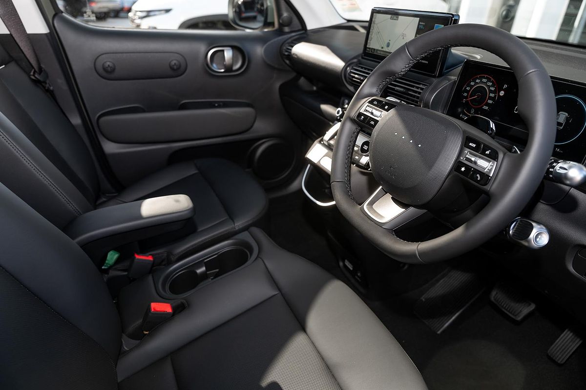 2025 Hyundai INSTER Cross AX.V1