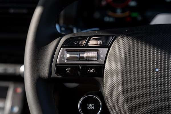 2025 Hyundai INSTER Cross AX.V1
