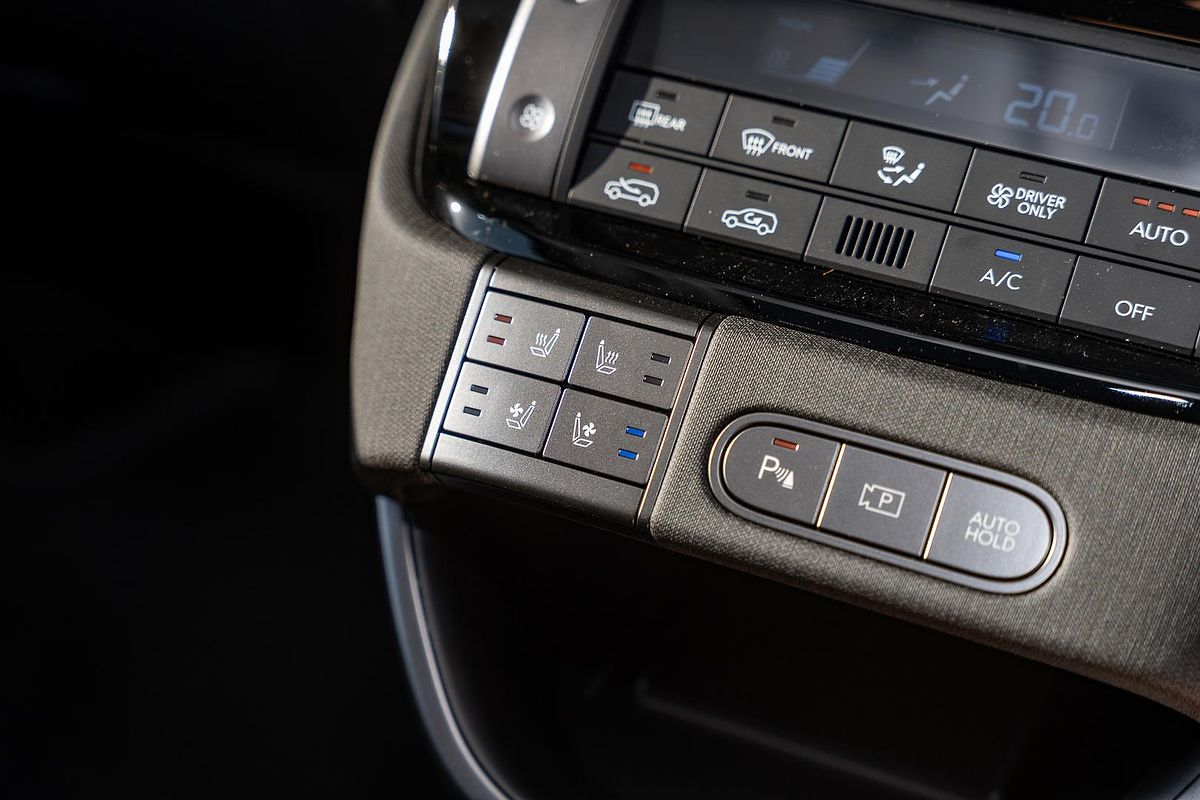 2025 Hyundai INSTER Cross AX.V1
