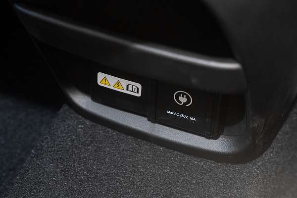2025 Hyundai INSTER Cross AX.V1
