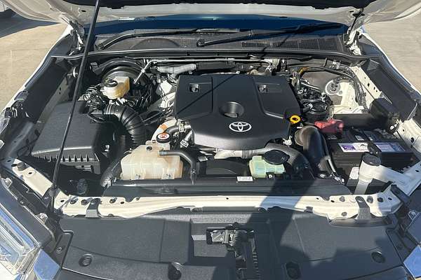 2020 Toyota Hilux SR5 GUN126R 4X4