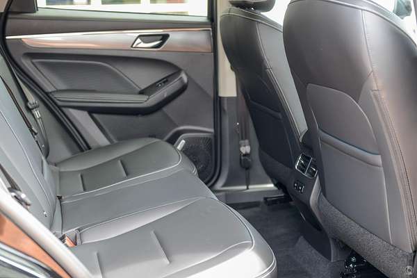 2021 GWM Jolion Lux LE A01