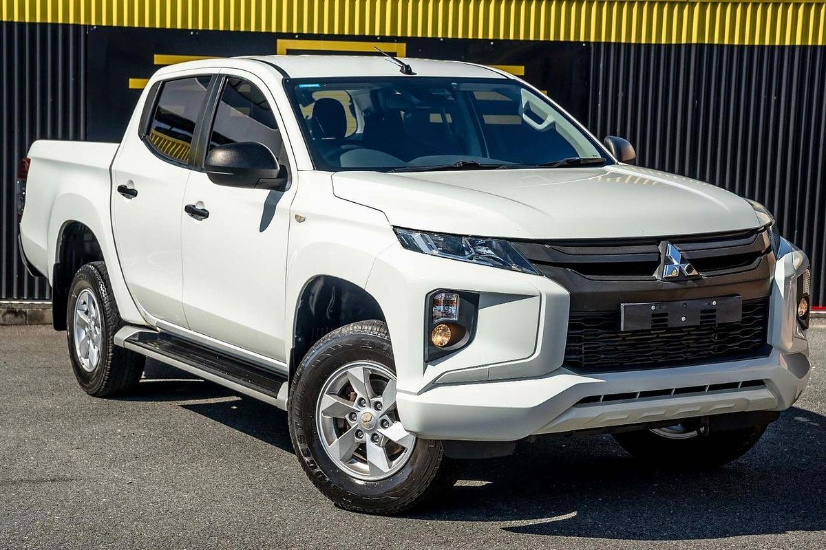 2020 Mitsubishi Triton GLX+ MR 4X4